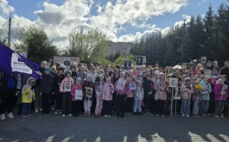 9 мая учащиеся 4 «Г» и 9 «Г» классов Лицея приняли участие в митинге ко Дню Победы.   🕊️Это событие 