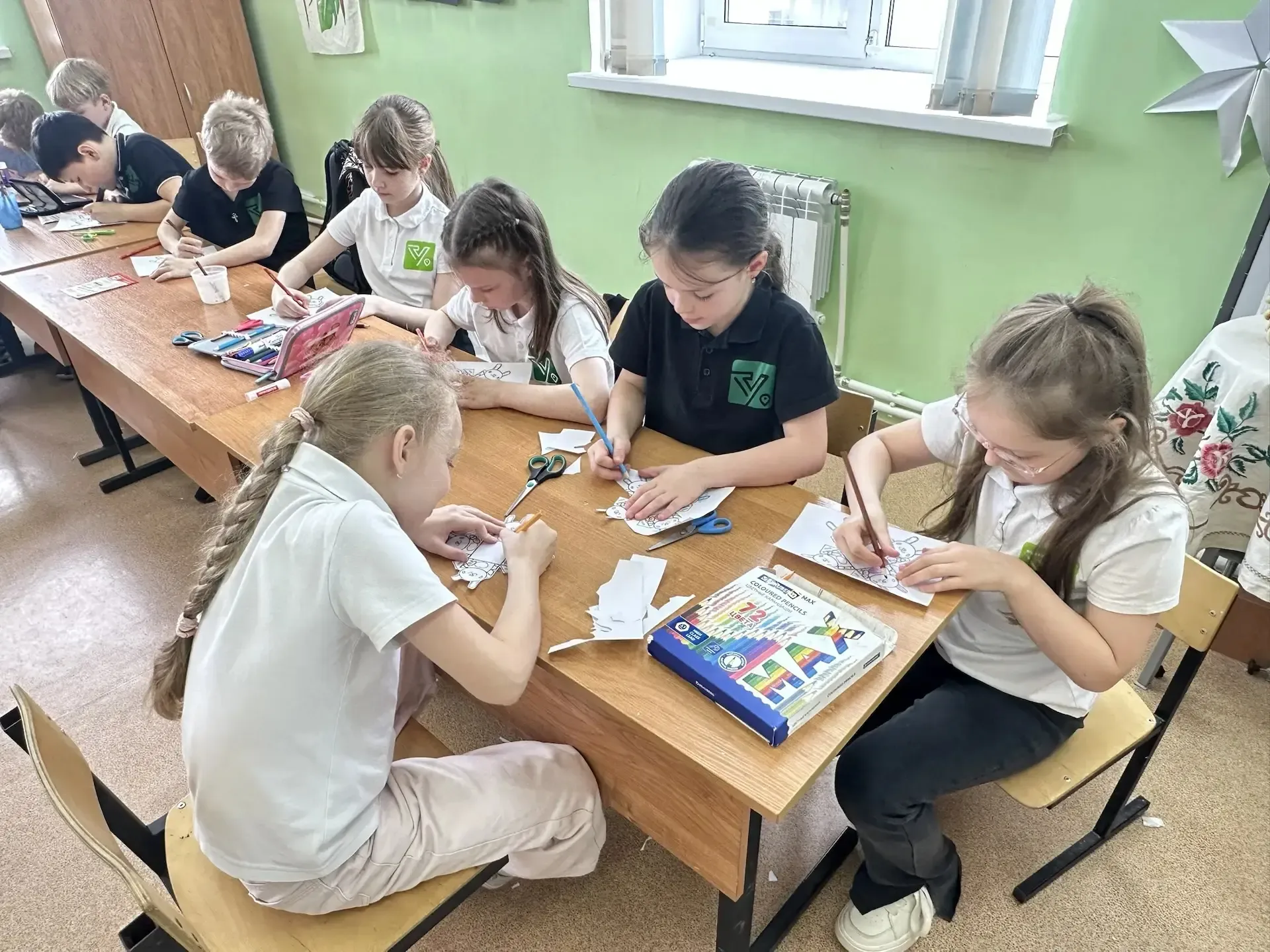 Волшебный день для наших второклассников! ✨ В пятницу у ребят прошёл незабываемый День дополнительно