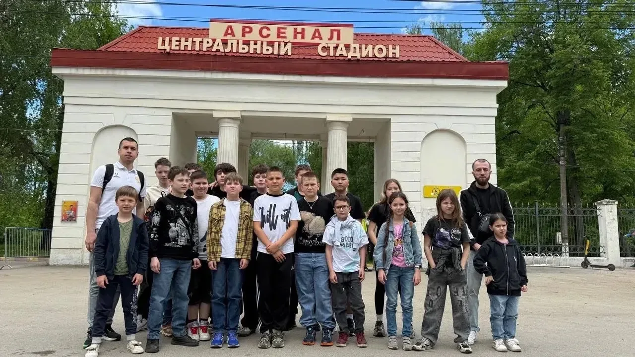 Вчера ребята из секции «Родина» подразделения «Спортик» получили настоящий футбольный бонус за выход