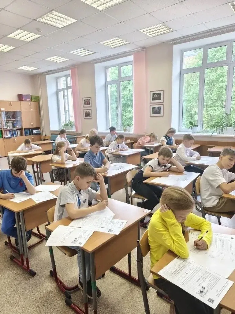 Вчера в Школе Ломоносова впервые состоялся основной этап городской олимпиады для учеников 3–4 классо