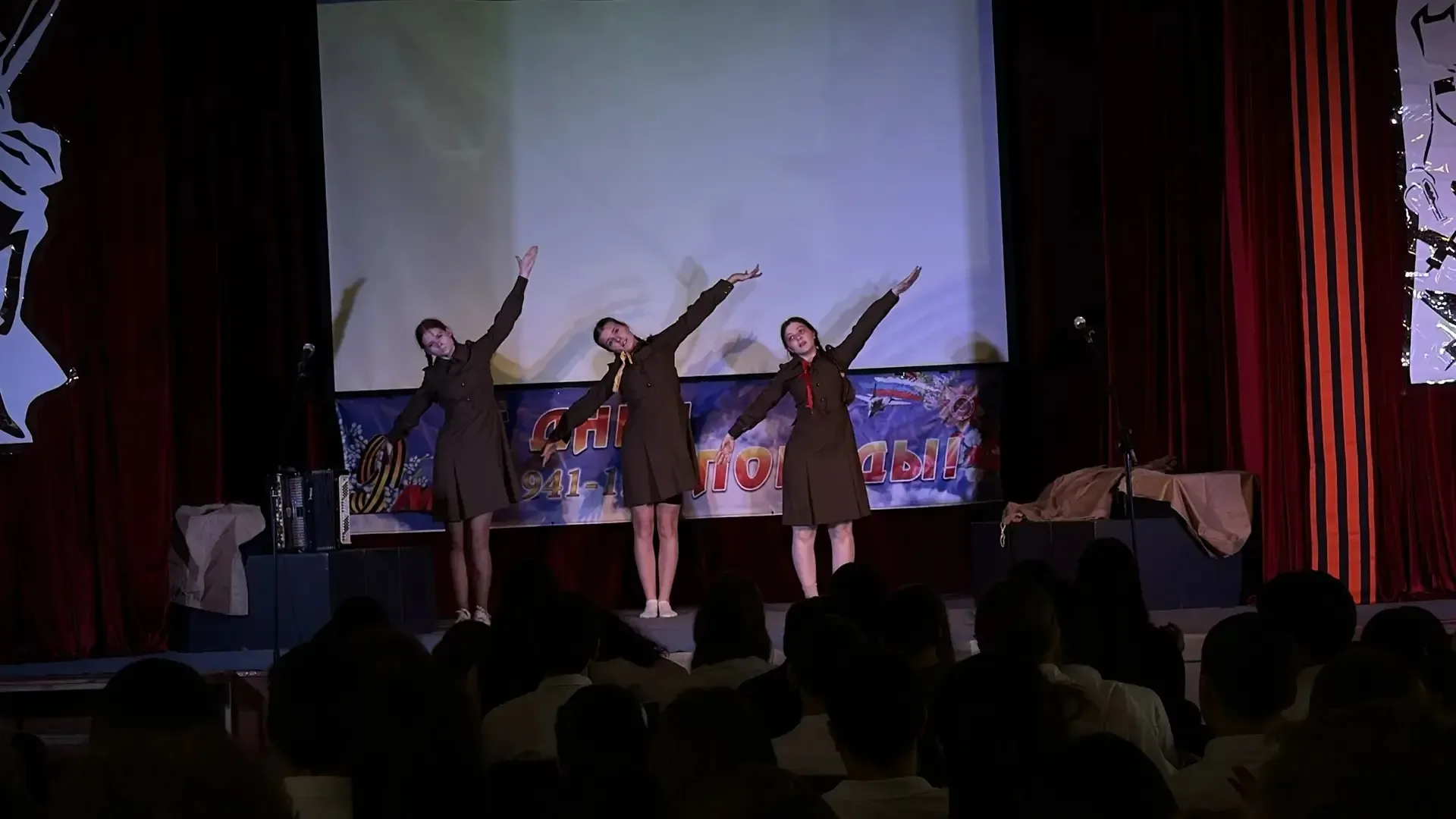 🌟 В Вешняках прошли два концерта к Дню Победы!   Каждое выступление было наполнено глубоким смыслом 