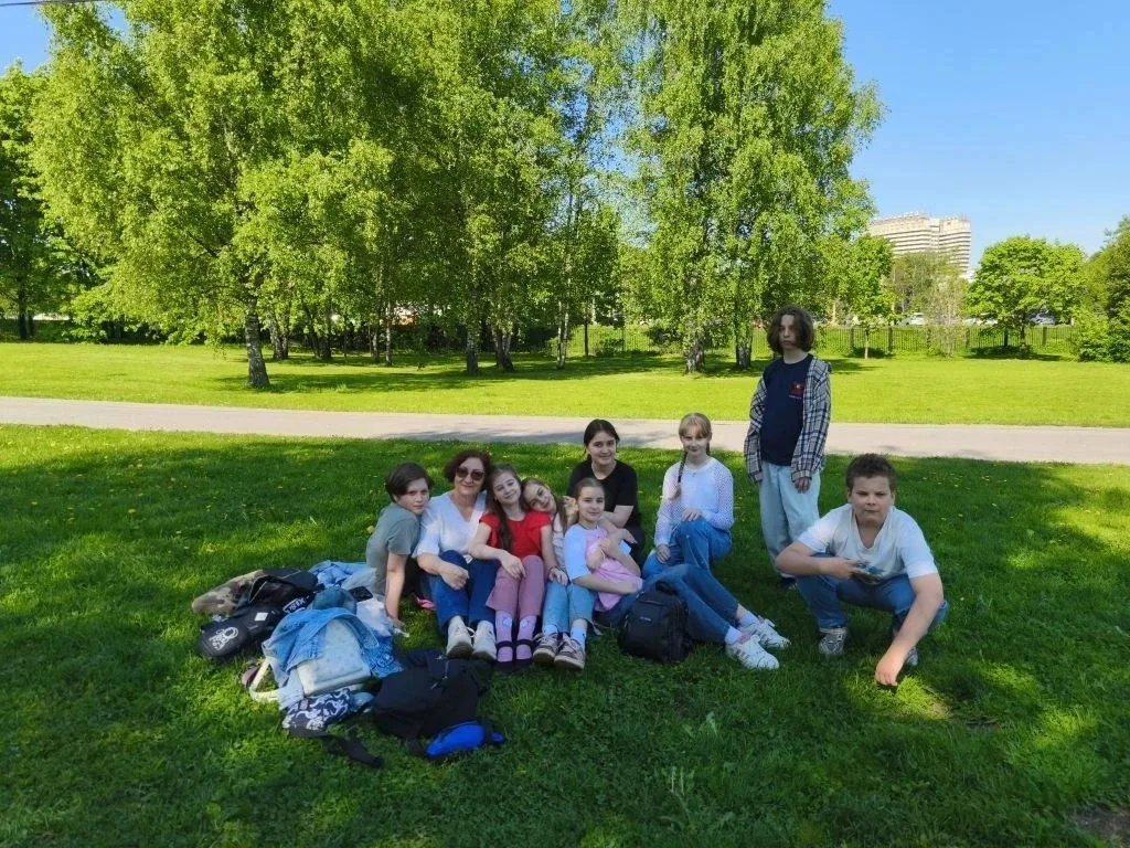 Вот все говорят: "Царь! Царь!" А как это - быть правителем целого государства, а ещё отцом огромного