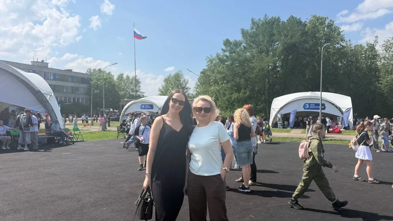 ✔️Советники директора по воспитанию Анна Александровна Строкова и Оксана Александровна Бочарова прин
