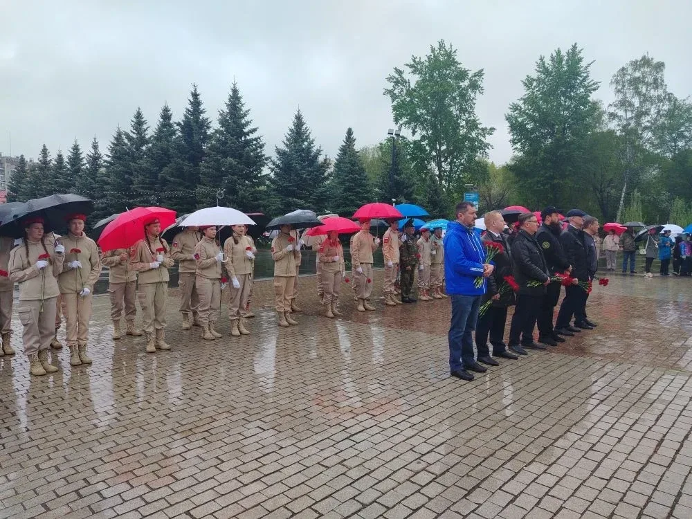Сегодня наши юнармейцы из 5 и 8 классов приняли участие в важном и трогательном событии – митинге в 