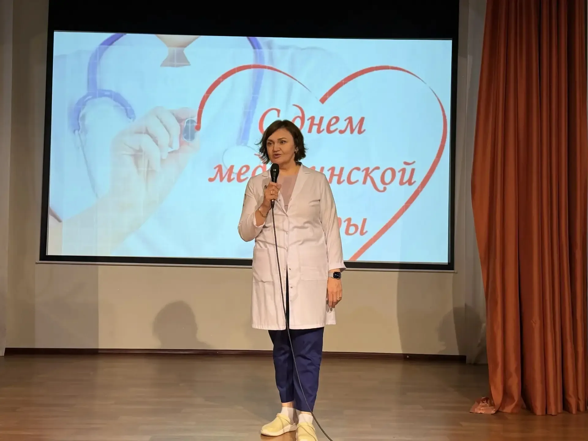 С любовью к профессии  В структурном подразделении на ул. Милашенкова, 7 А, прошло мероприятие, посв