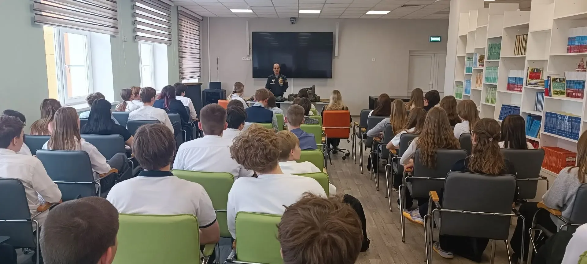 Накануне великого праздника – Дня Победы – в стенах нашей школы прошел трогательный и познавательный