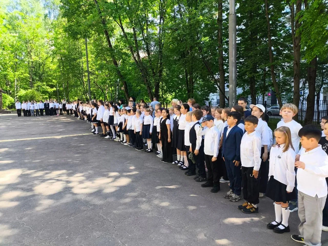 ✨Торжественное завершение учебного года!   🏆В нашей школе прошли яркие и трогательные линейки, посвя