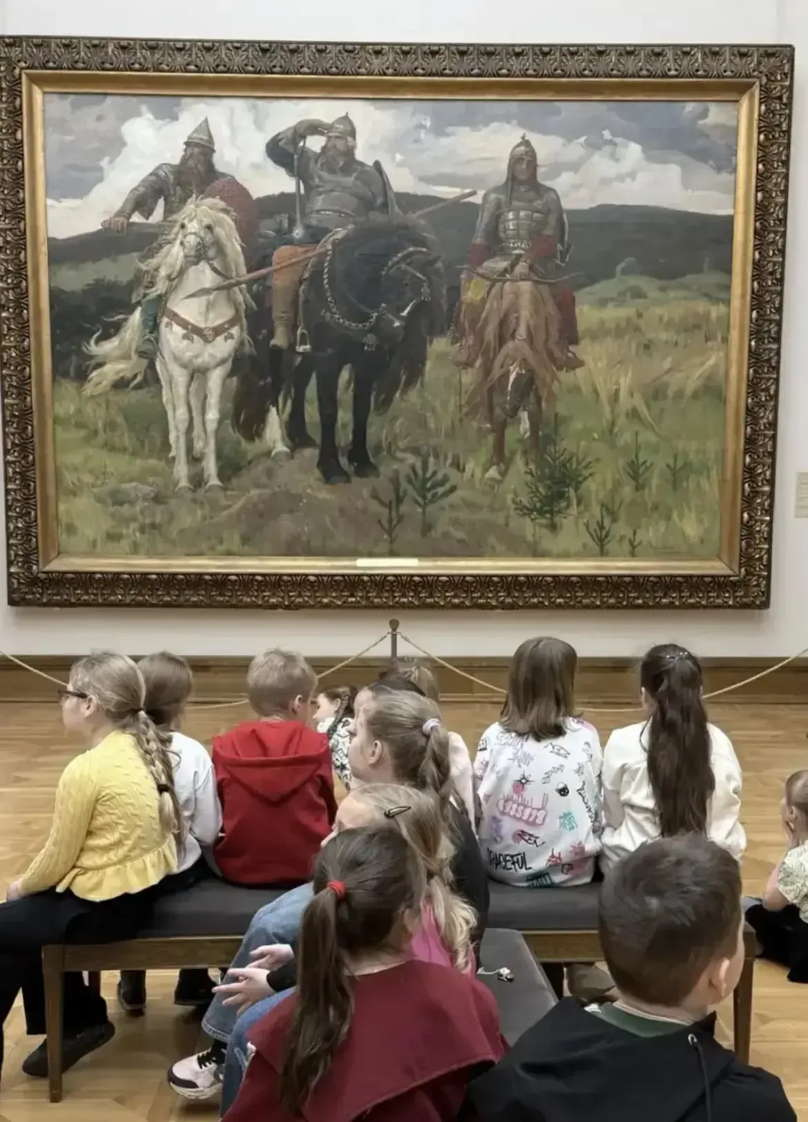 🖼️ ПЕРВОЕ ПУТЕШЕСТВИЕ В МИР ИСКУССТВА  Ученики 2 «Б» класса побывали на экскурсии в Третьяковское га