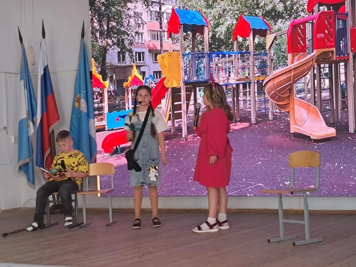 🎭 Наши юные актеры подарили зрителям настоящую сказку!  21 мая состоялся отчетный спектакль «Цветик-