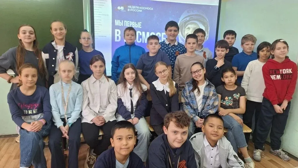 💙 «Цветные пятницы»: космический синий в деле!  Наш классный проект «Цветные пятницы» продолжает наб