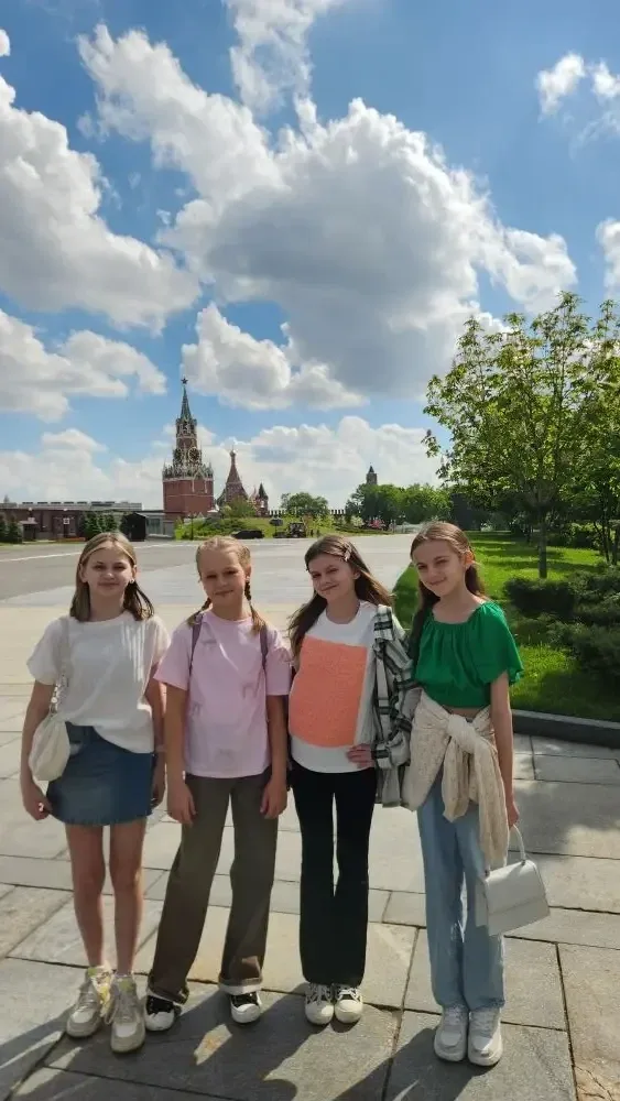 🏰 Путешествие в сердце истории  Пятиклассники нашей школы побывали на обзорной экскурсии по территор