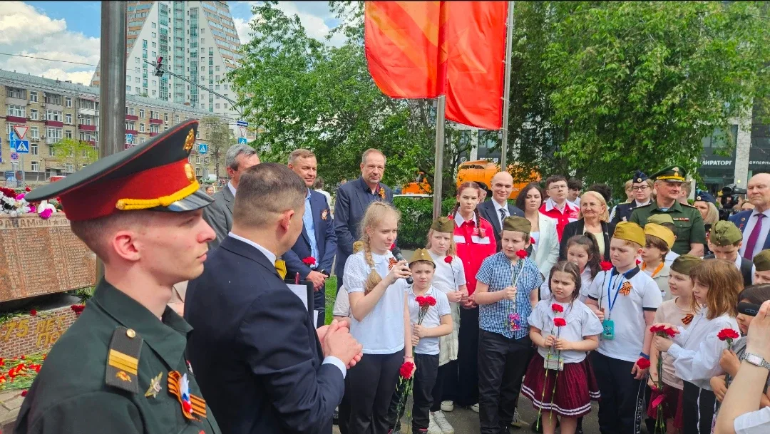 ✨ВАХТА ПАМЯТИ    🎗Апрель и май стали для нашей школы особенными месяцами живой истории. Мы не просто