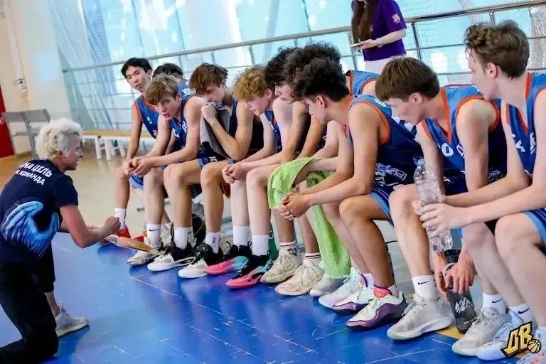 Чемпионы ЛИГИ «ДВИЖЕНИЕ ВВЕРХ»  🏀 Детская баскетбольная лига «Движение вверх» — это турнир, где юные