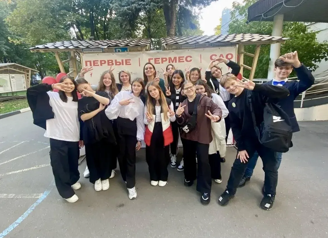 ОДИН ДЕНЬ ИЗ ЖИЗНИ СОВЕТНИКА  по мнению учеников ИТШ  Советник директора по воспитанию Галина Геннад