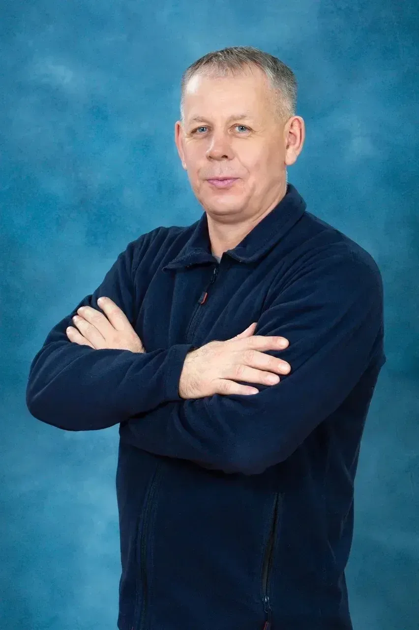 Администрация, педагогический коллектив, родители и, конечно, ученики МБОУ СОШ №9 выражают огромную 