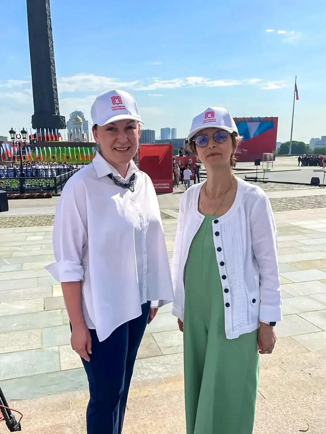 🎖 Наши кадеты — участники парада «Не прервется связь поколений»    На Поклонной горе прошел ежегодны
