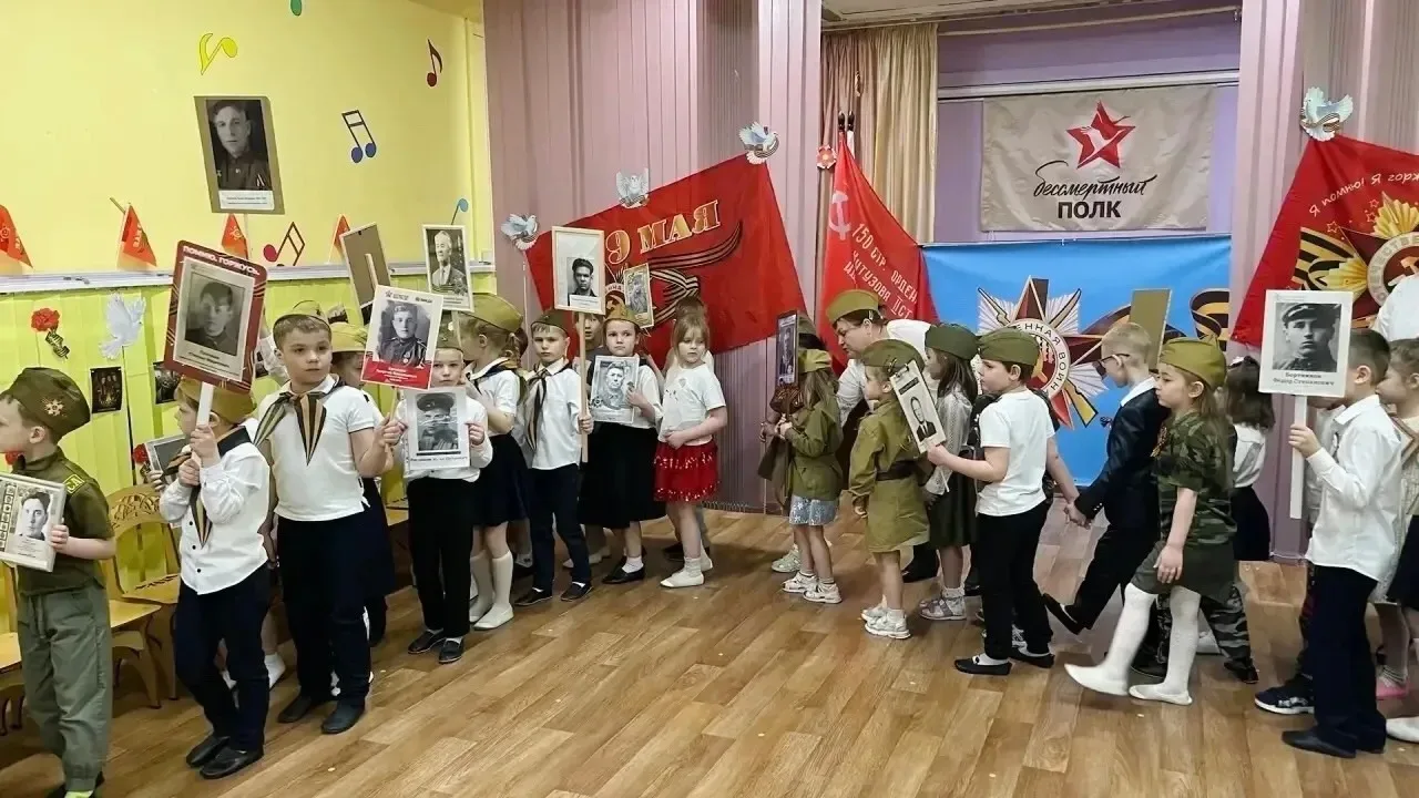 Акция «Бессмертный полк»   🌟 Продолжаем рассказывать о мероприятиях, которые прошли в нашей Школе в 