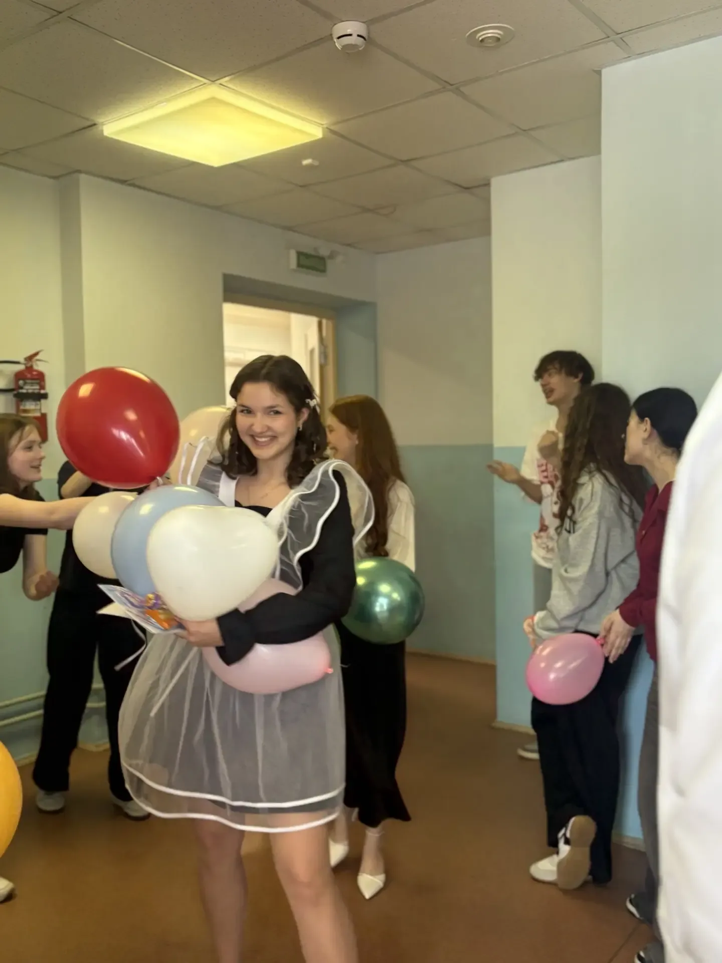 Добрые школьные традиции! 💞  💘Есть школьные традиции, которые становятся чем-то большим, чем просто 