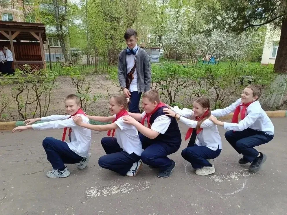 🔥8 мая в pамках маpафона "Наследники Победы" в корпусе 5-х классов пpошли пpаздничные мероприятия.  