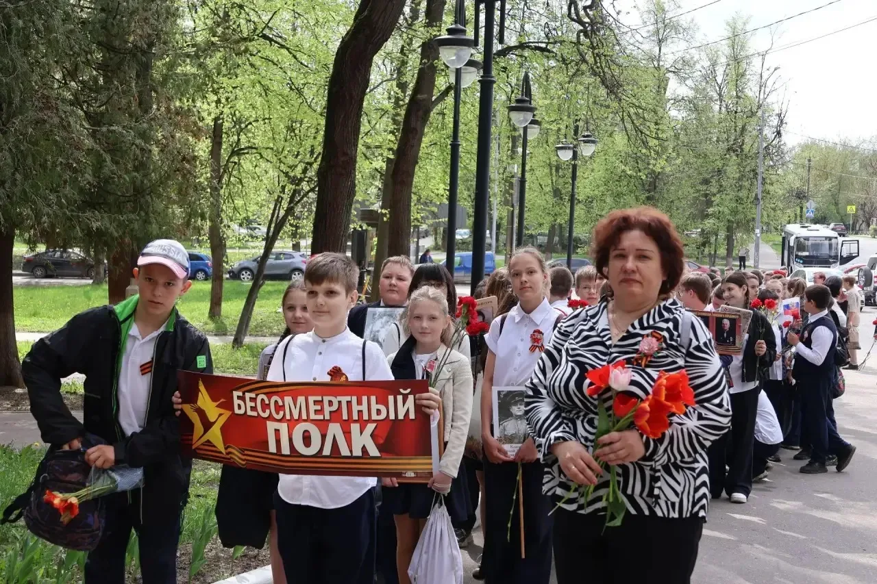 🔥8 мая в pамках маpафона "Наследники Победы" в корпусе 5-х классов пpошли пpаздничные мероприятия.  