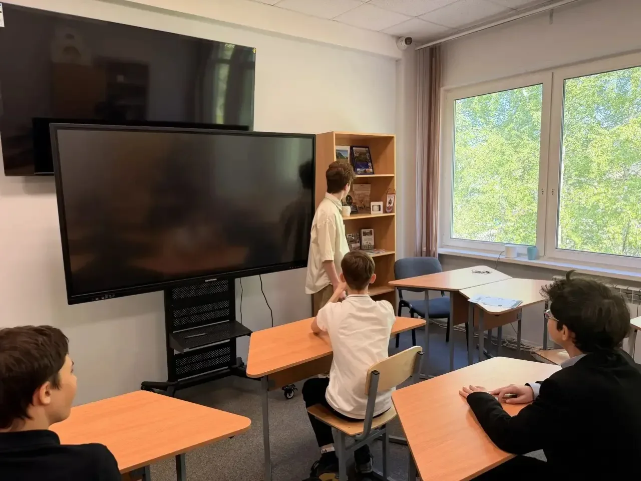 🕰️ Они — хранители времени!  В рамках Всероссийской акции, посвящённой Международному дню музеев, уч