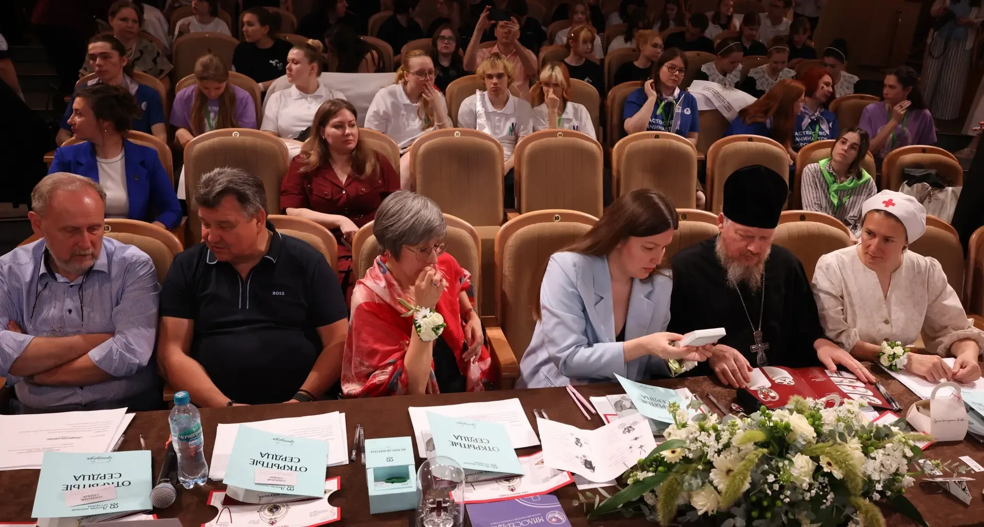 Студенты факультета «Художественные ремёсла» 1‑го МОК приняли участие в ювелирном марафоне «Грани ма