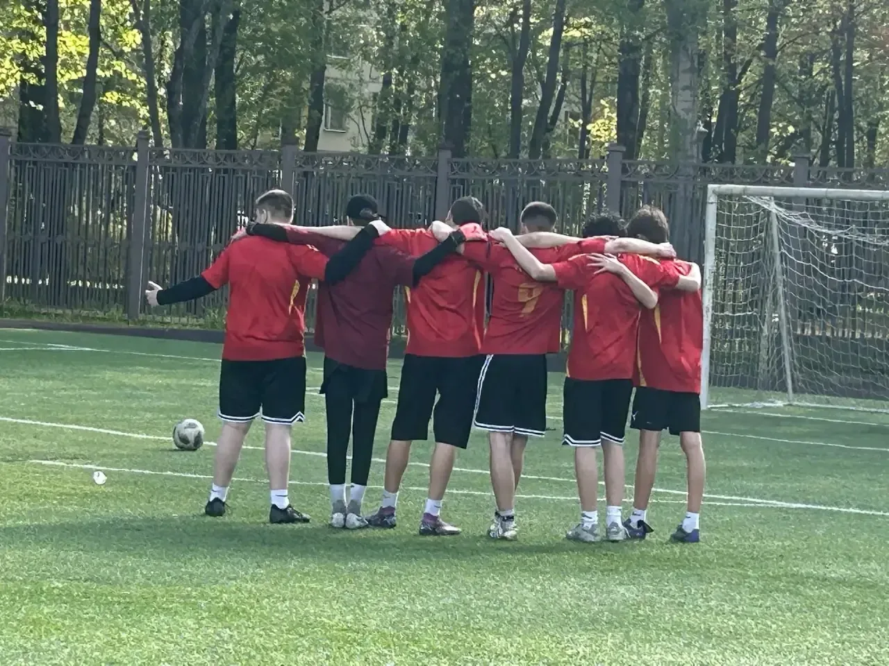 ⚽️ Еще одна замечательная традиция появилась в корпусе «Запад»!  13 мая прошел футбольный матч среди