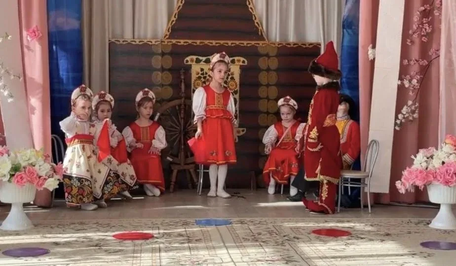Мюзикл «Аленький цветочек»  🎭 Актеры театральной студии «Чародеи» представили зрителям современную в