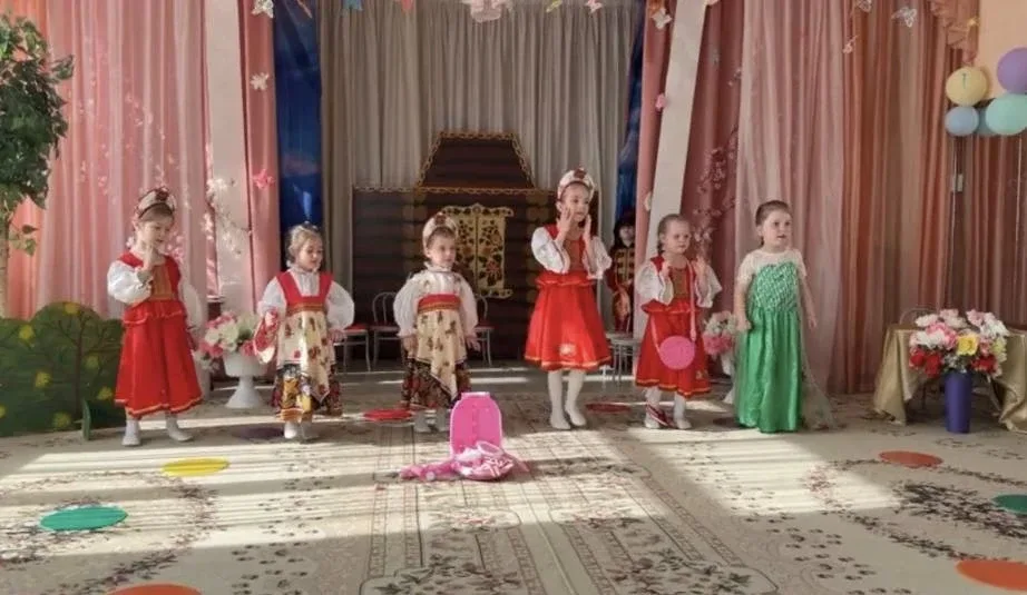 Мюзикл «Аленький цветочек»  🎭 Актеры театральной студии «Чародеи» представили зрителям современную в
