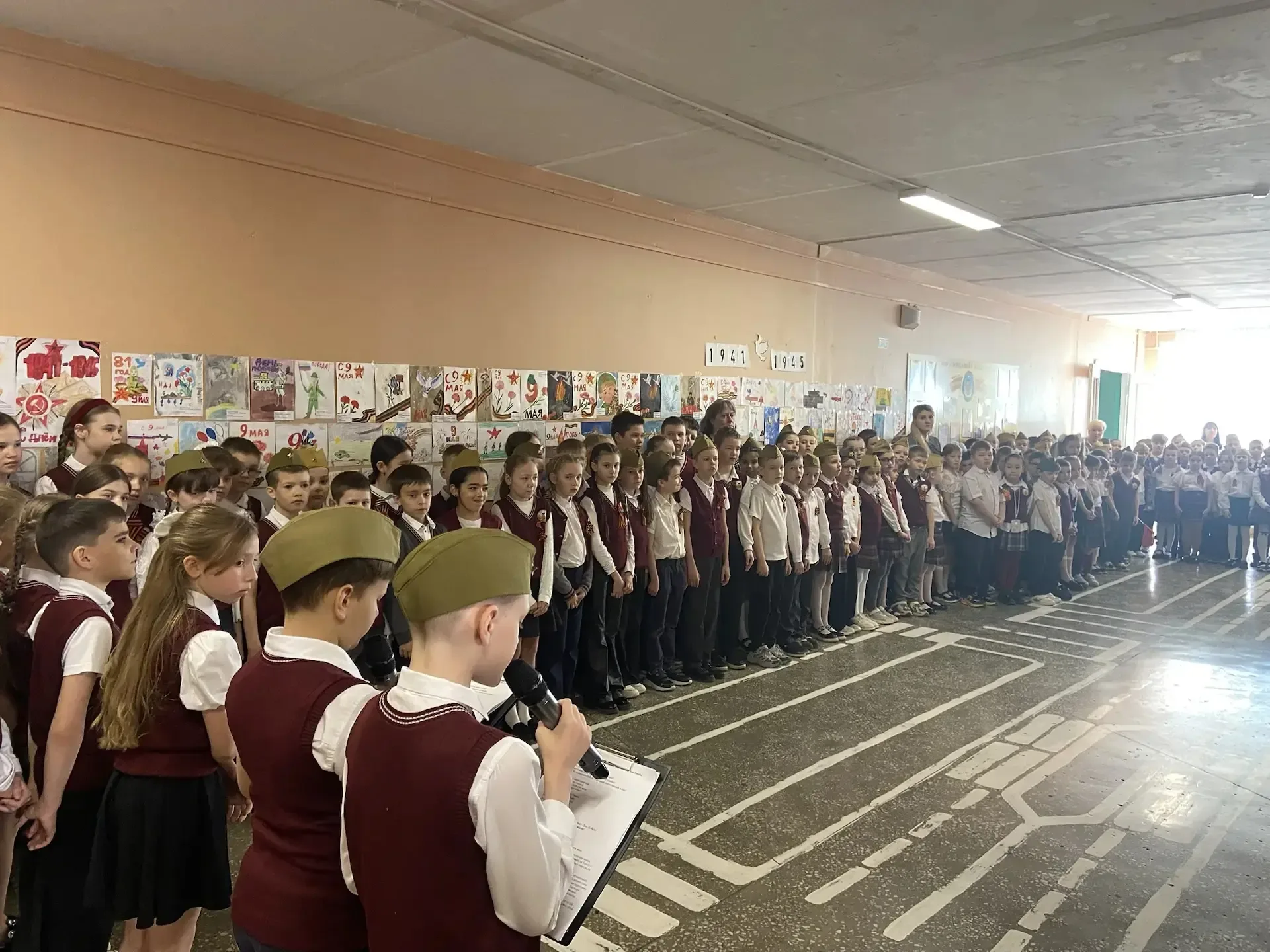 ❗📍Продолжением праздника стала линейка в 1 корпусе «Поклонимся великим тем годам».   ❣💫Она была насы