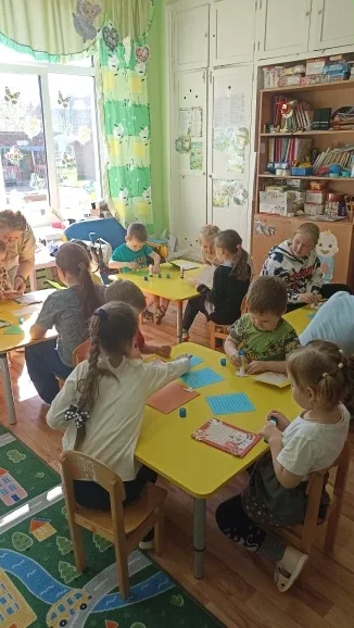 В преддверии Дня Победы воспитанники детского сада "Ленок" и участники движения «Орлята России» 2б и