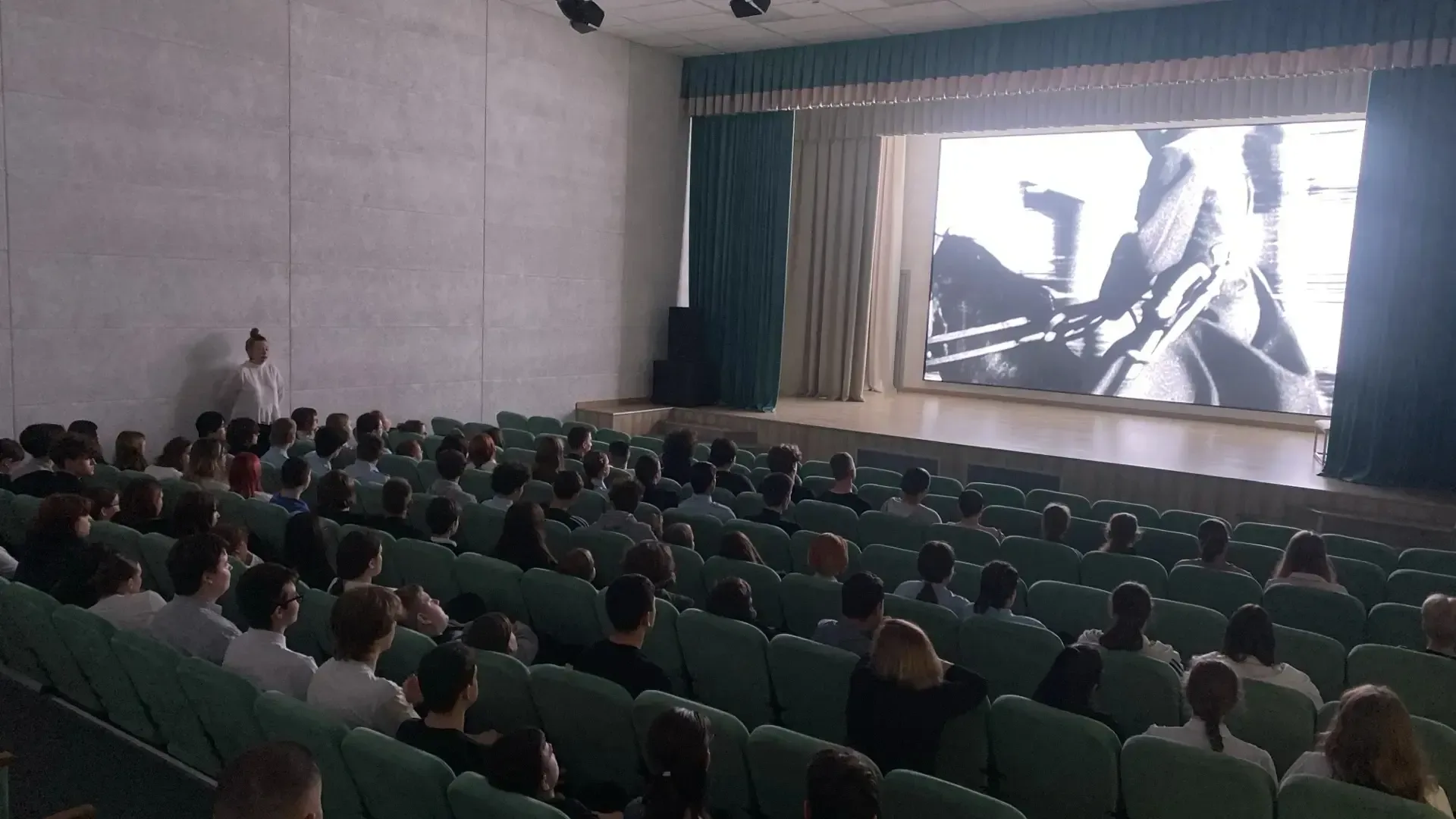 🌟 Память жива! 🌟  15 мая 2026 года в нашей школе состоялся особенный просмотр документального фильма