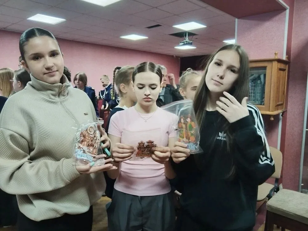 🏆 Триумф 8А и 6В в Пушкинской библиотеке-музее! 🏛️✨  Сегодня наши ребята совершили по-настоящему зах
