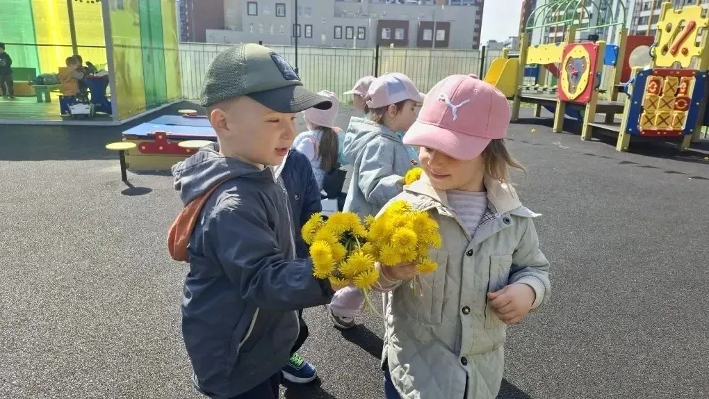🌼Всемирный день одуванчика и солнечная прогулка!  13 мая, отмечается Всемирный день одуванчика — пра