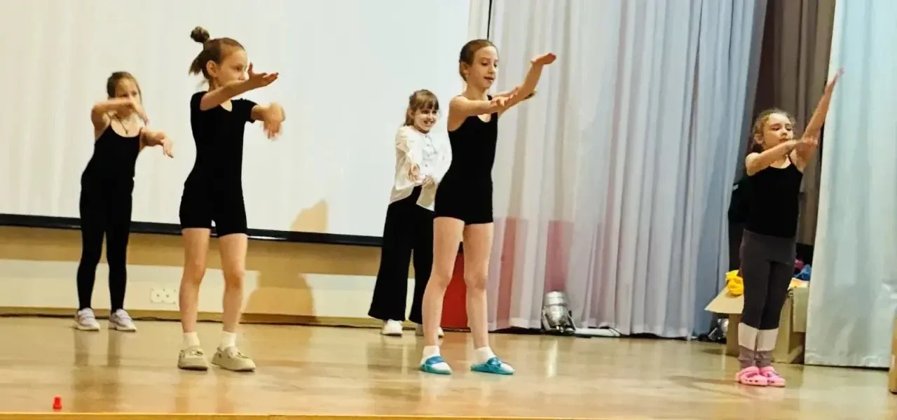 Во вторник в нашей школе прошел Фестиваль дополнительного образования.  👨‍👩‍👧‍👦 Дети и родители позн