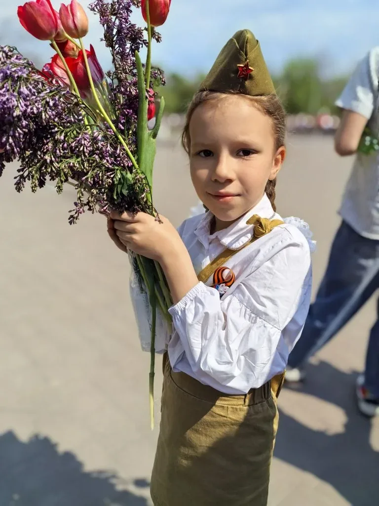 81-я годовщина Великой Победы 🕊️   Наши Юнармейцы в день Великой Победы приняли участие в торжествен