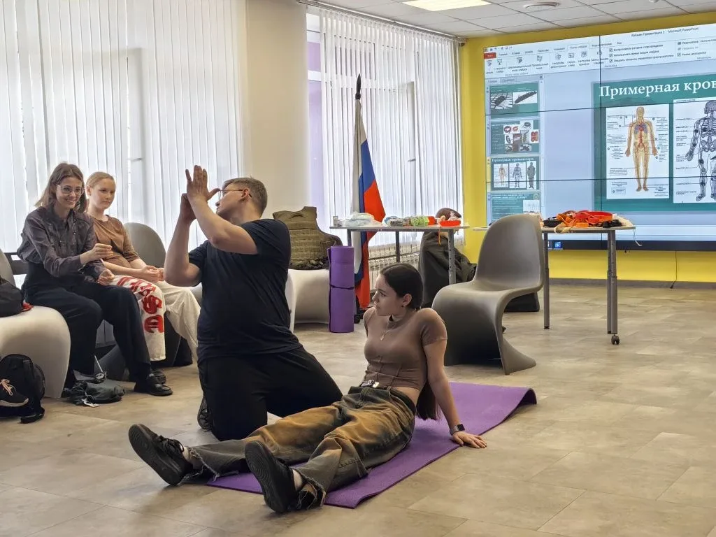 Школа юного спасателя: практическая подготовка подростков к действиям в ЧС 🚒🧯  В рамках проекта "Шко