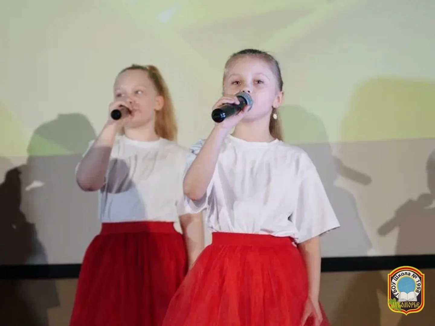 🎶 «МюзикБокс» — музыка, которую чувствуешь сердцем  В нашей школе прошёл отчётный концерт музыкально