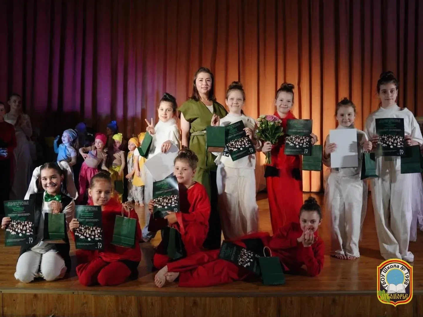 💃 «Алиса» в ритме танца ✨  В нашей школе состоялся отчётный концерт студии современного танца «ГО» п