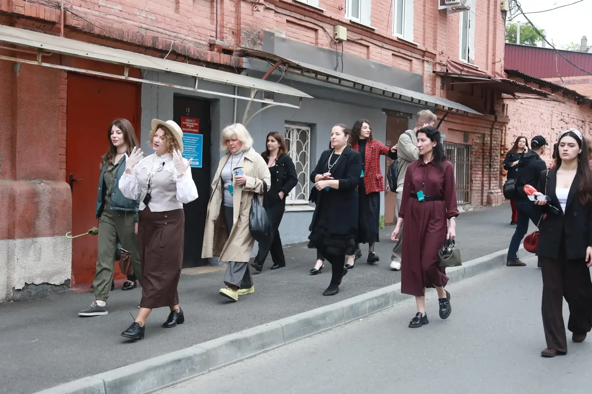 Во Владикавказе состоялась премьера иммерсивного спектакля про Булгакова   «Булгаков. Начало» — это 