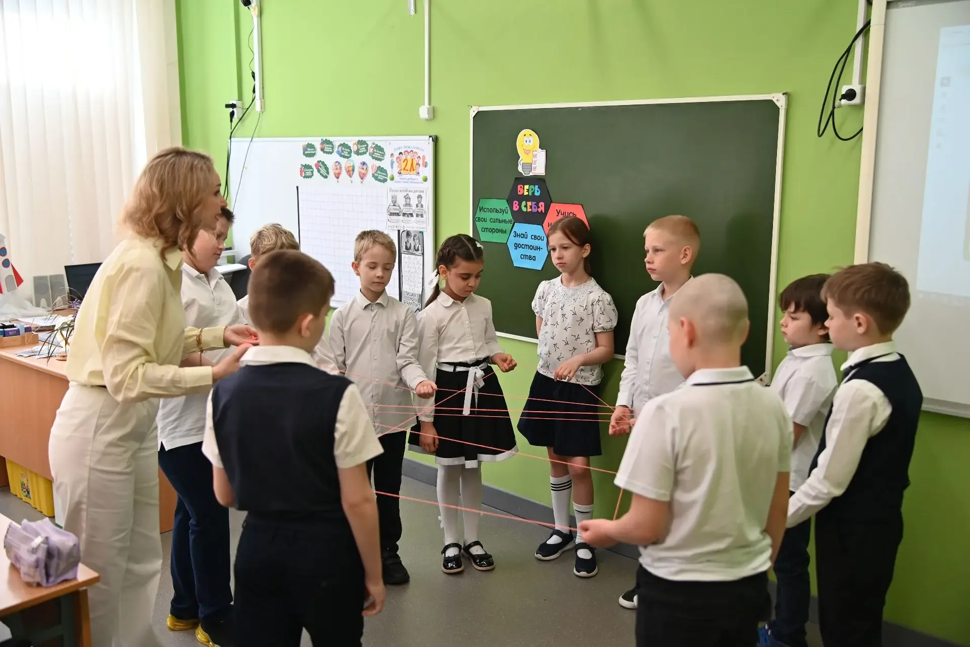 Один забытый цветок помог детям понять самое важное  📣 На занятии «Разговоры о важном» классный руко