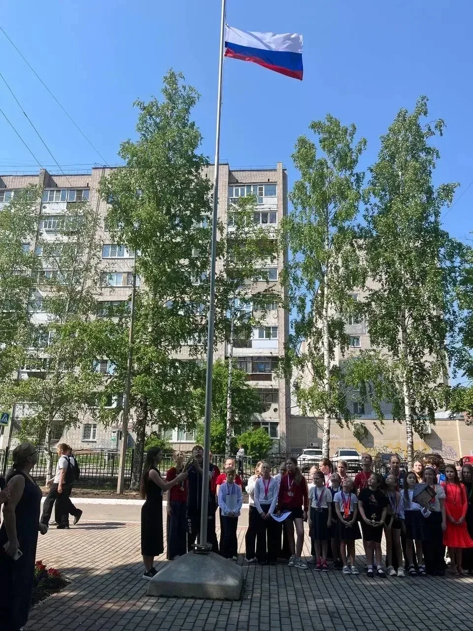 ТРИУМФАЛЬНОЕ ШЕСТВИЕ  Сегодня в нашей школе впервые прошел парад достижений в сфере дополнительного 