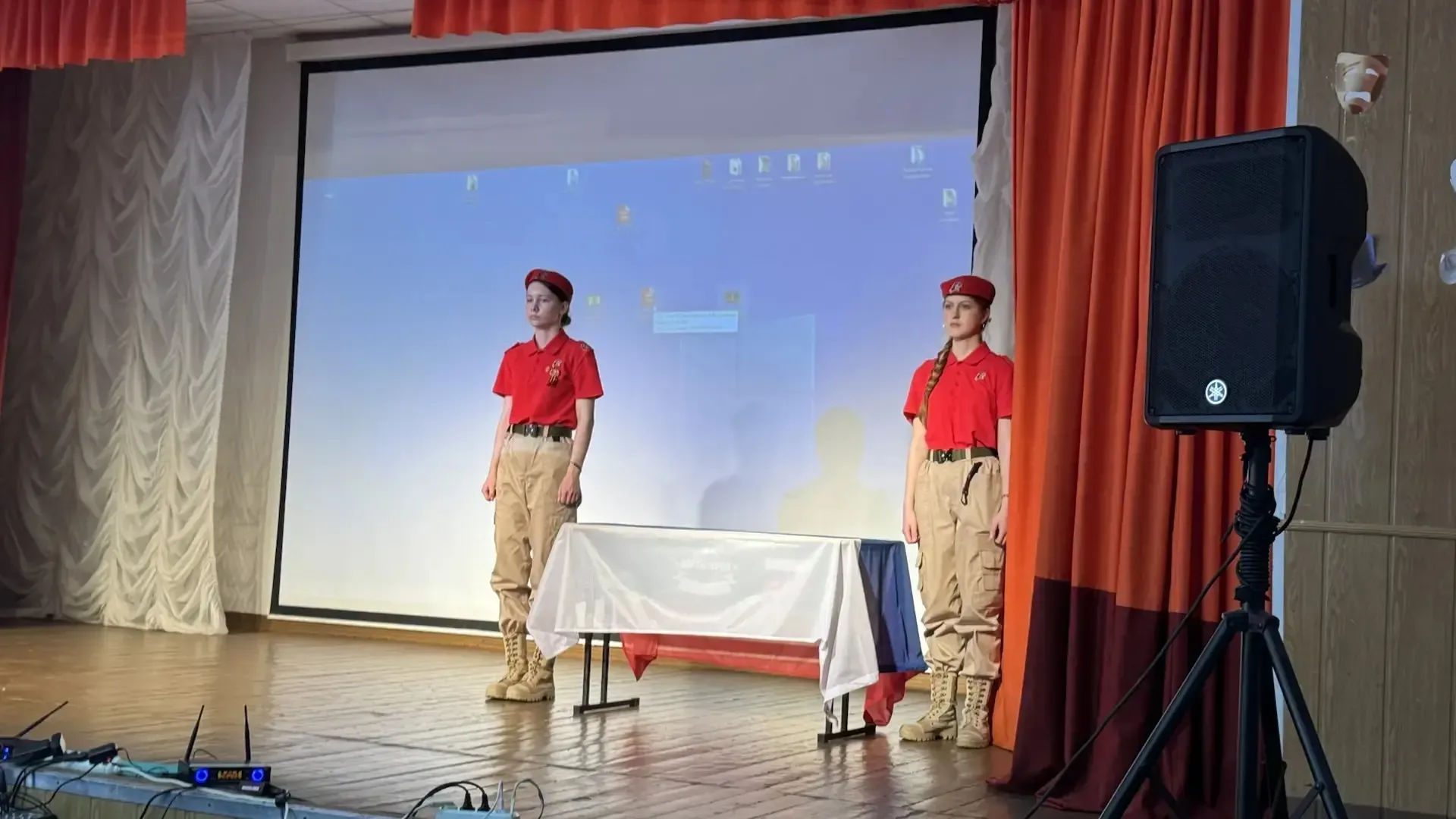 ПАРТА ГЕРОЯ  Сегодня наша школа присоединилась в Всероссийскому общеобразовательному проекту «Парта 