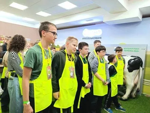 Минераловодские школьники приняли участие в интерактивной выставке «Город профессий АПК «Я - в Агро»