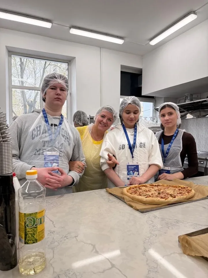 🍕 Профессиональная проба по специальности «Поварское и кондитерское дело»  Ученики 9 "З" и 9 "Е" в р