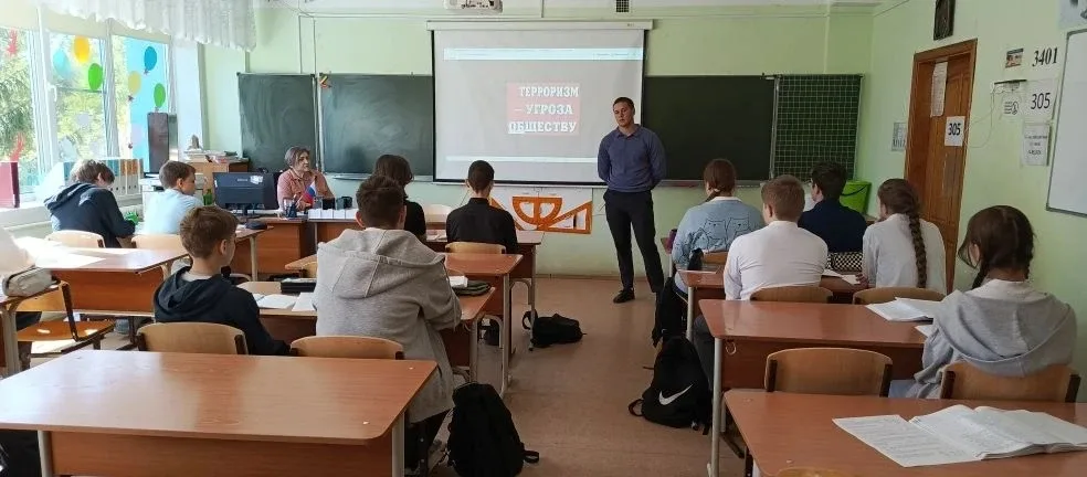 В Кольцовской школе № 5 прошли занятия по антитеррористической безопасности   В пятницу, 15 мая, с у