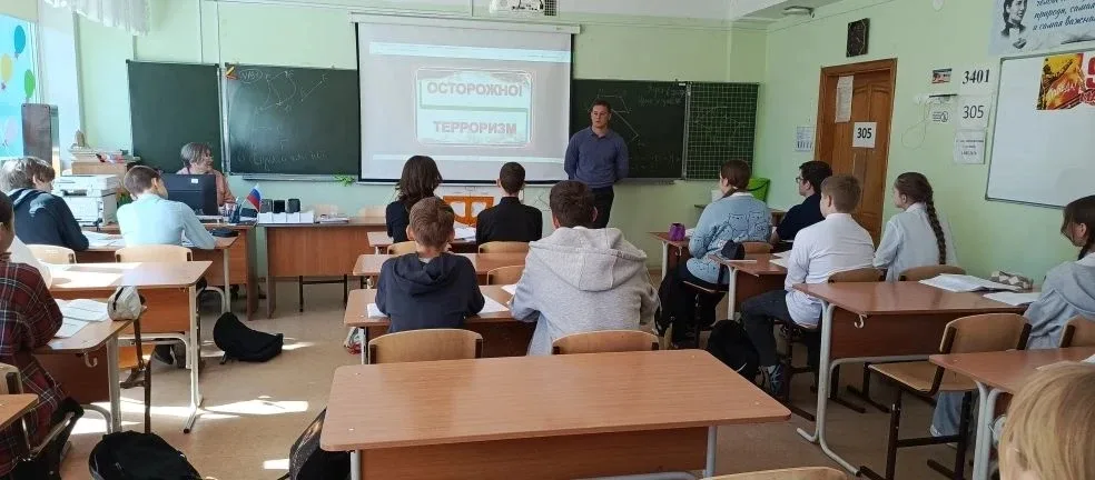 В Кольцовской школе № 5 прошли занятия по антитеррористической безопасности   В пятницу, 15 мая, с у