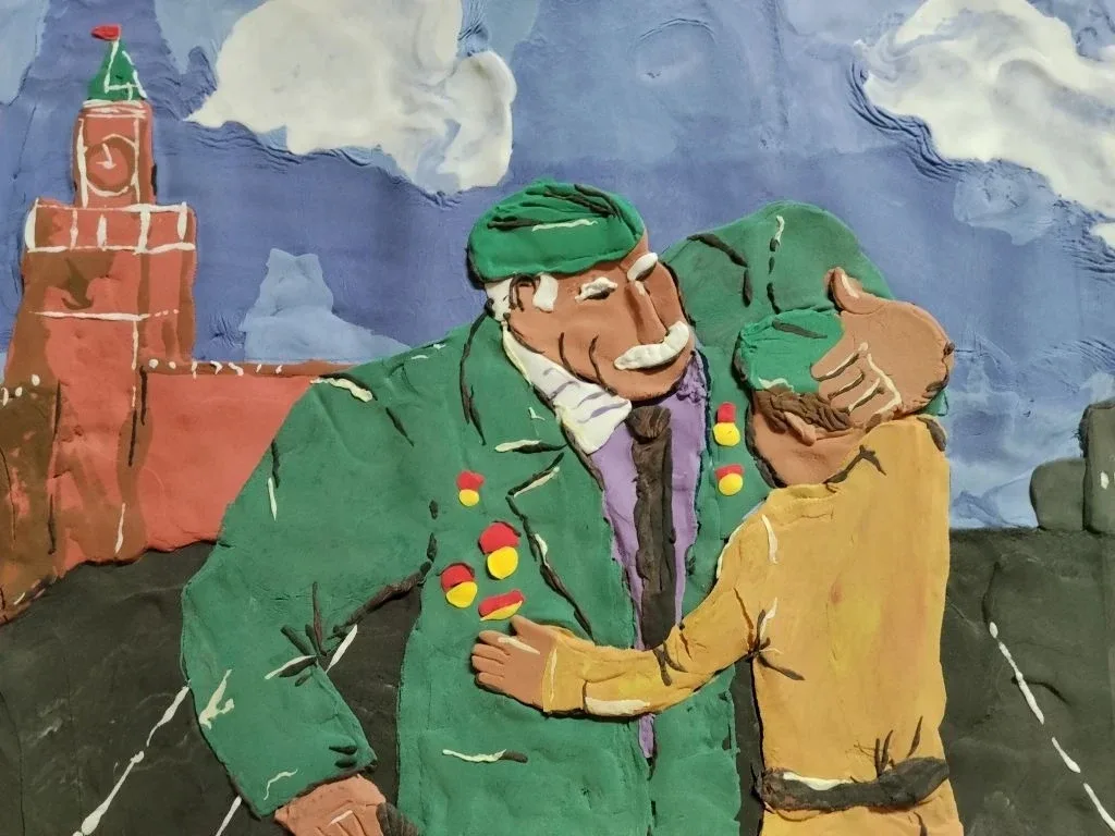 🕊 Память в красках: выставка рисунков к 9 Мая.       В преддверии великого праздника — Дня Победы — 