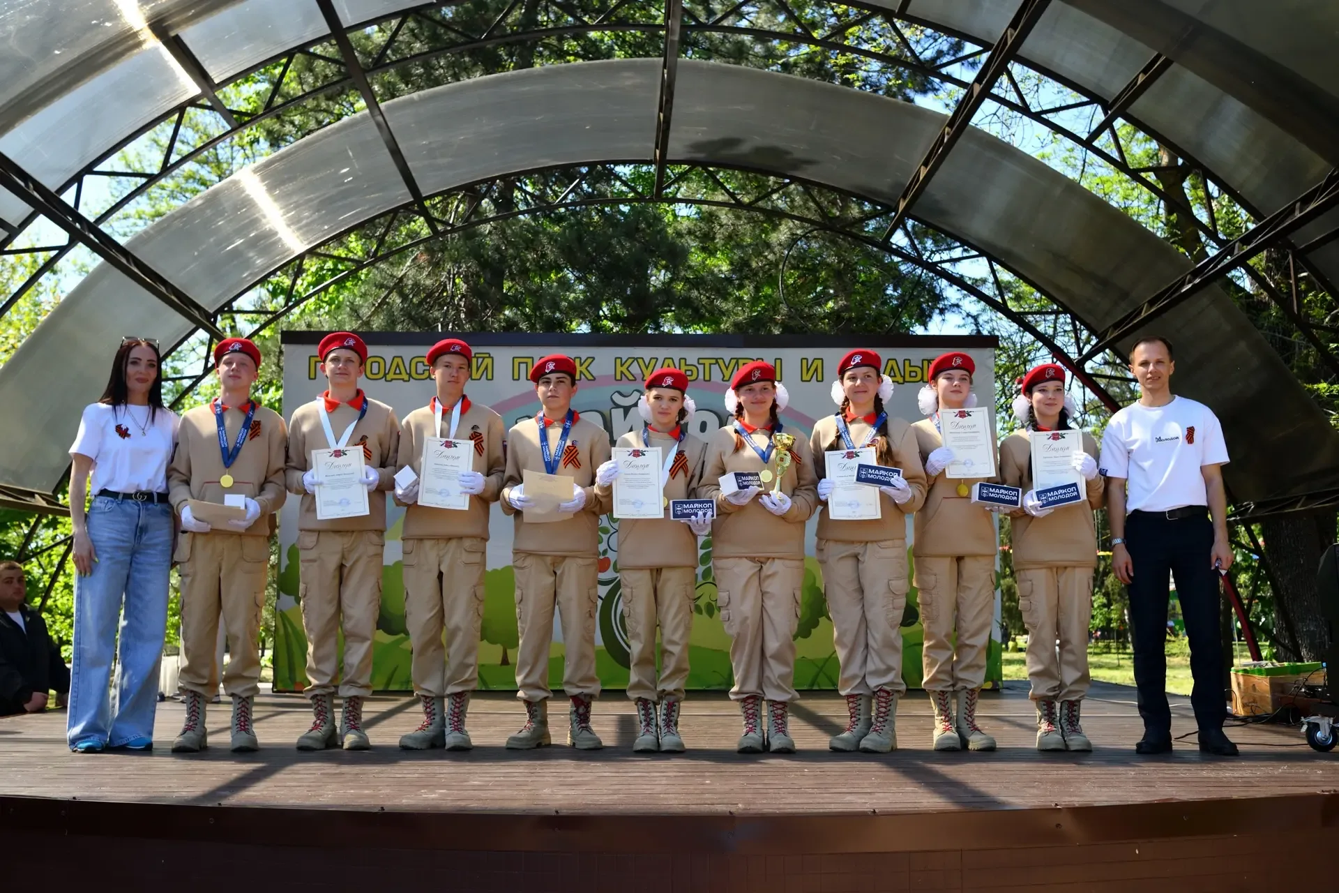 🎖️ Двойная Победа: «Десант» берёт высоту, «Гвардия» — сердца!  В преддверии великого праздника Дня П
