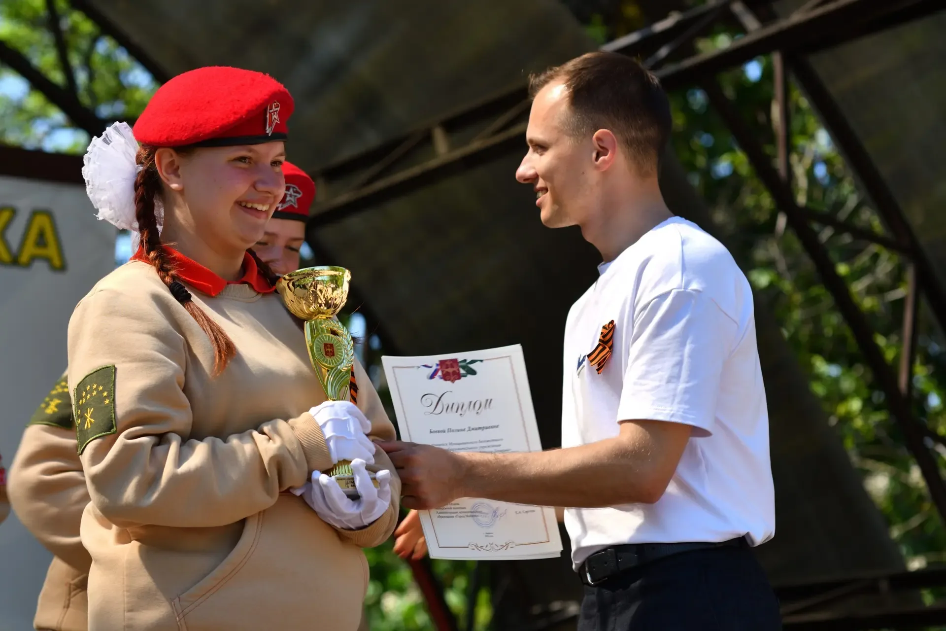 🎖️ Двойная Победа: «Десант» берёт высоту, «Гвардия» — сердца!  В преддверии великого праздника Дня П
